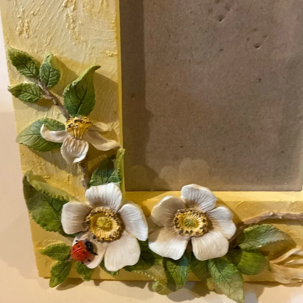 3D Picture Frame with Flowers
